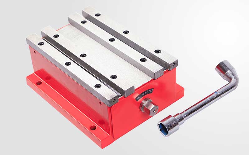 Double circuit magnetic vise